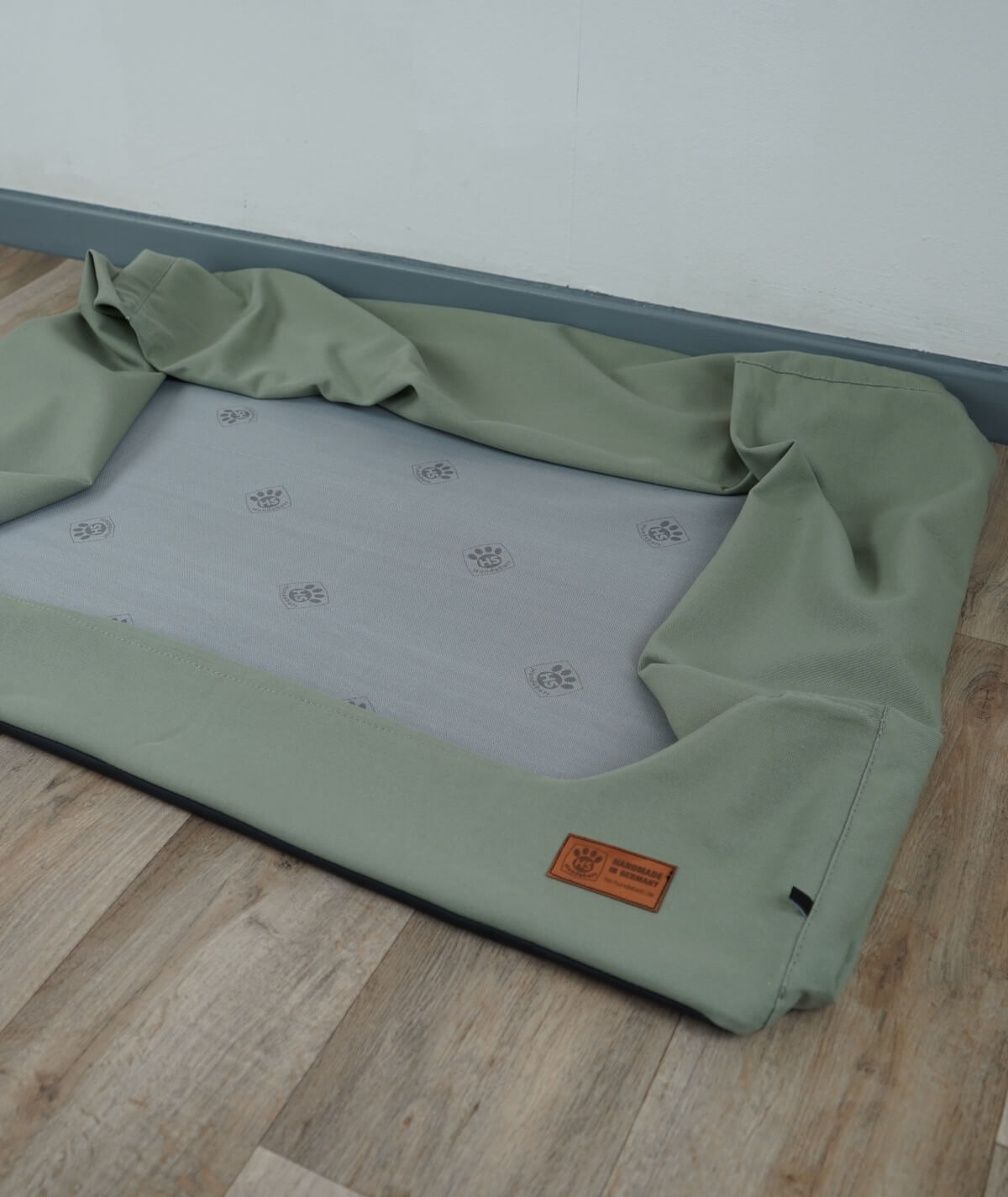 Replacement cover exterior for deluxe cord cuddle bed with entry