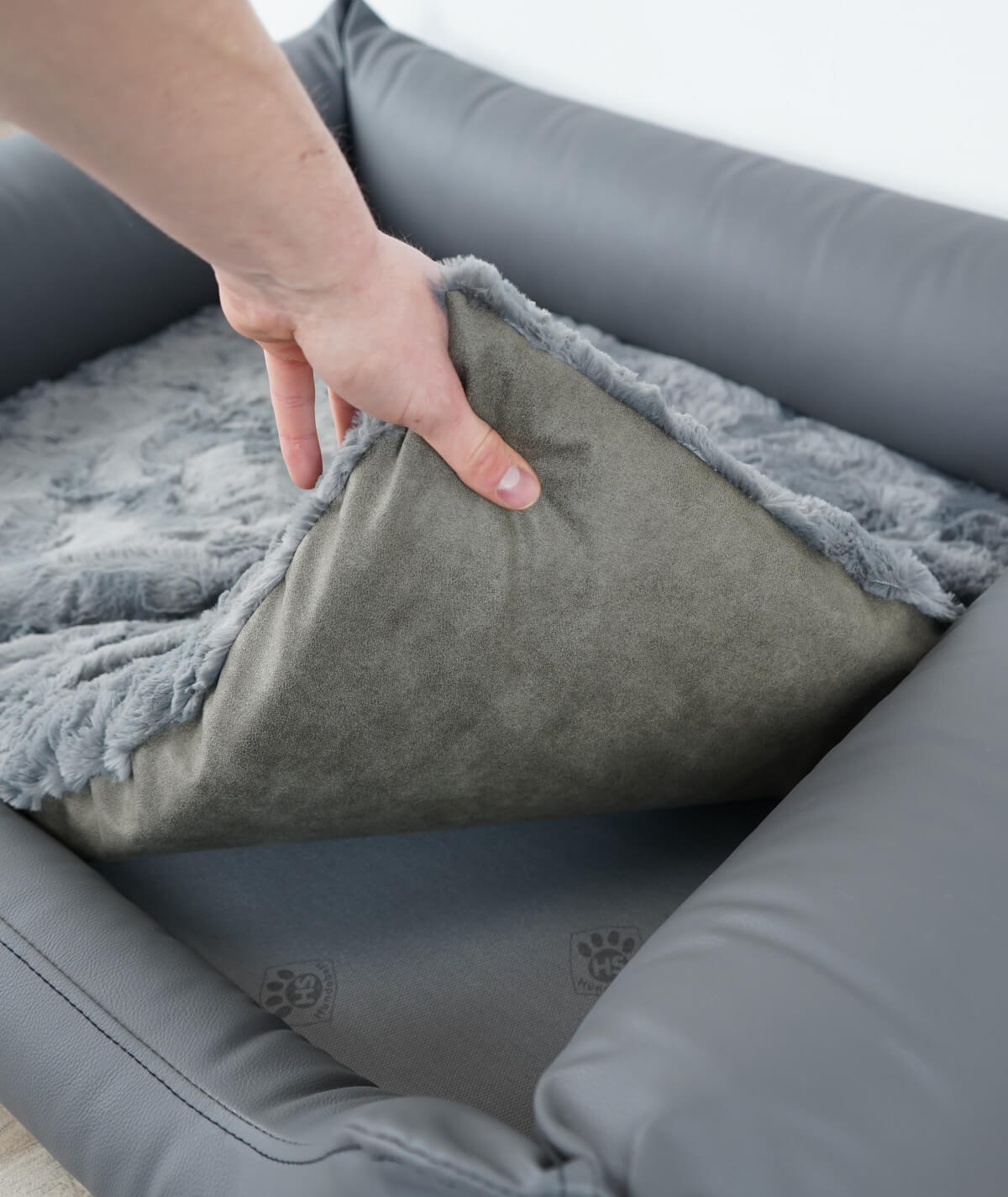 Hundebett Emma orthopädisch