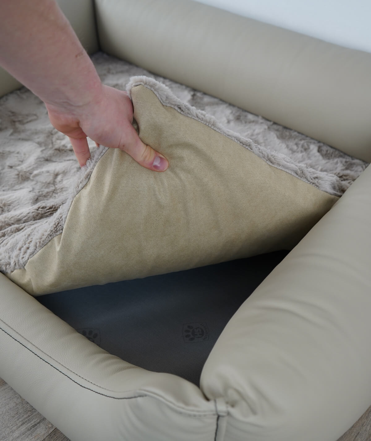 Hundebett Emma orthopädisch