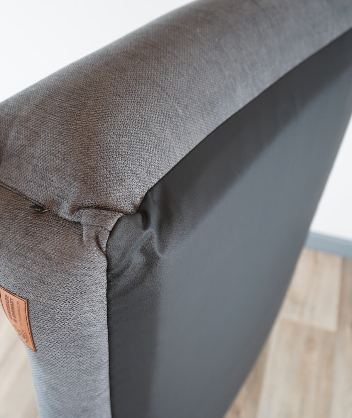 Hundebett Kuschelbett Deluxe Polsterstoff mit Einstieg orthopädisch