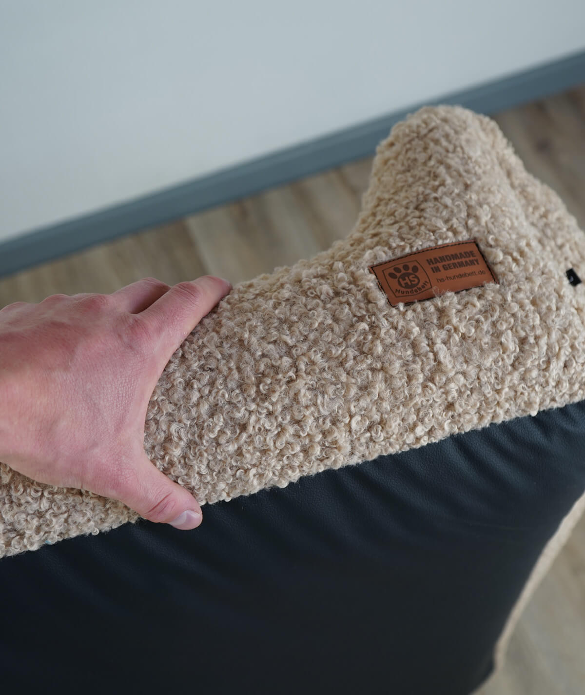 Hundebett Kuschelbett Deluxe Teddy mit Einstieg orthopädisch