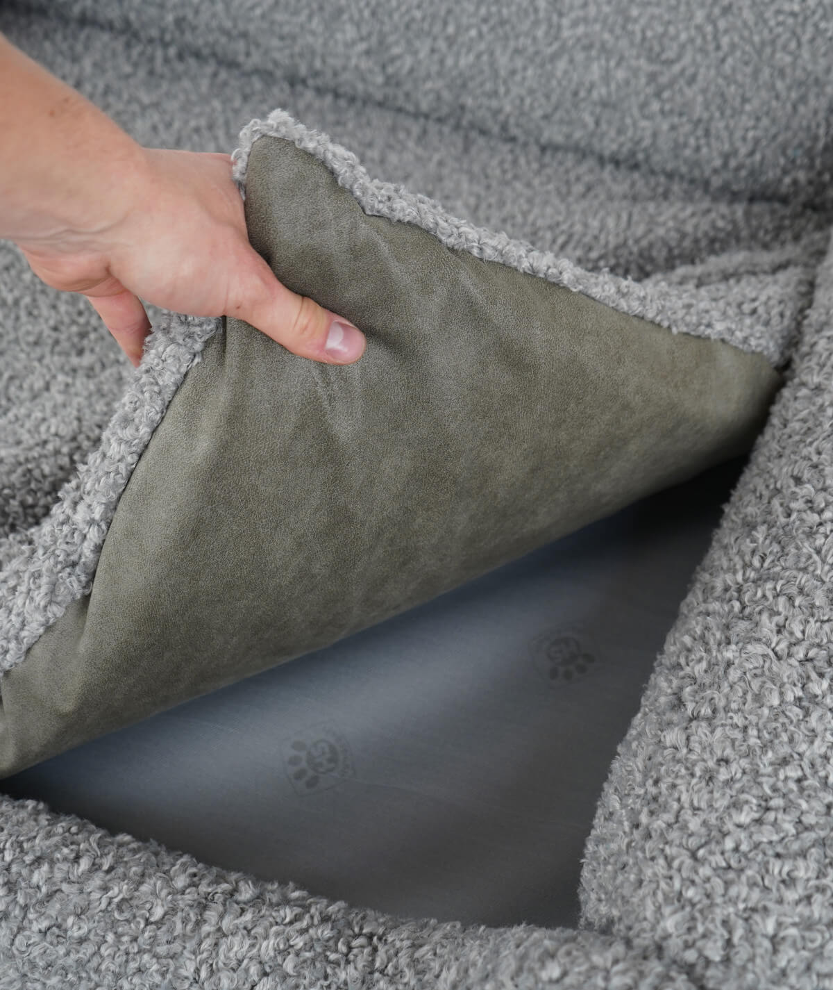 Hundebett Kuschelbett Deluxe Teddy mit Einstieg orthopädisch