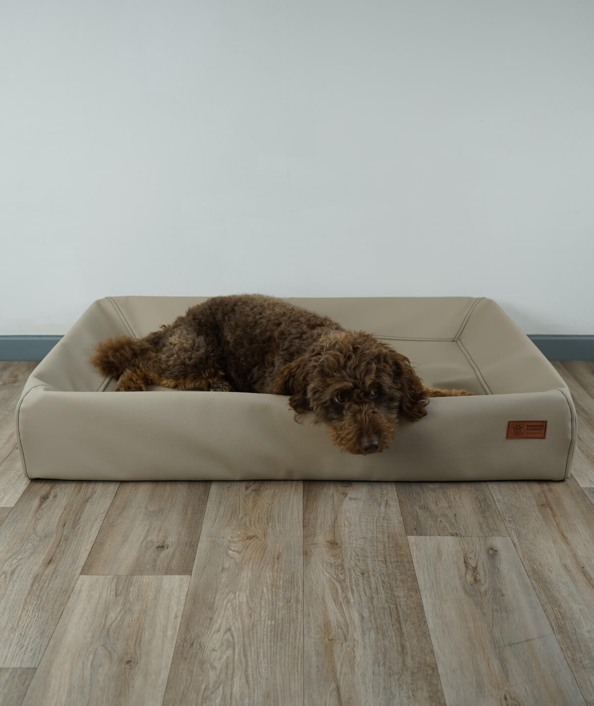 Orthopädisches Hundebett Lucy aus Kunstleder – pflegeleicht & robust