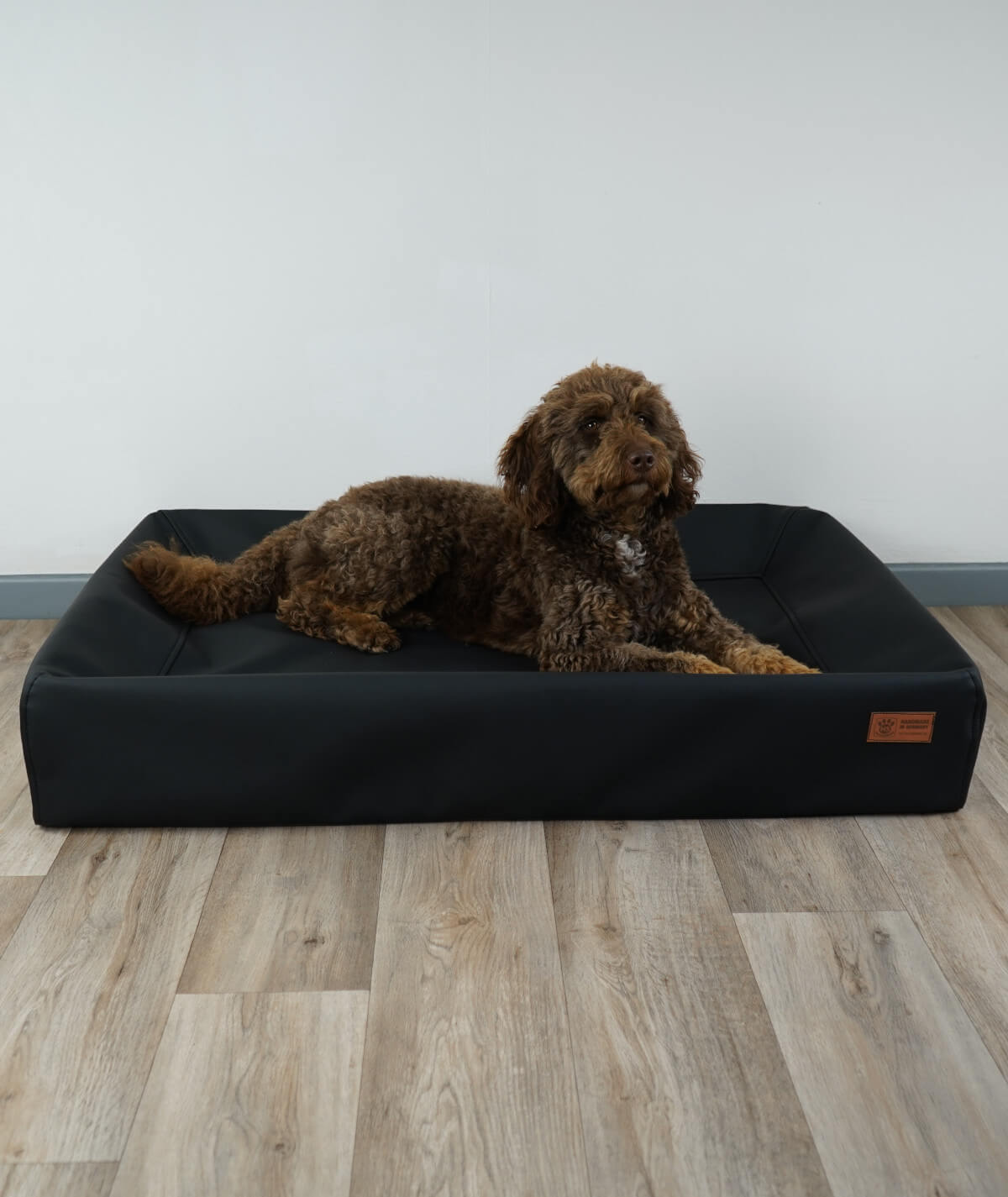 Orthopädisches Hundebett Lucy aus Kunstleder – pflegeleicht & robust