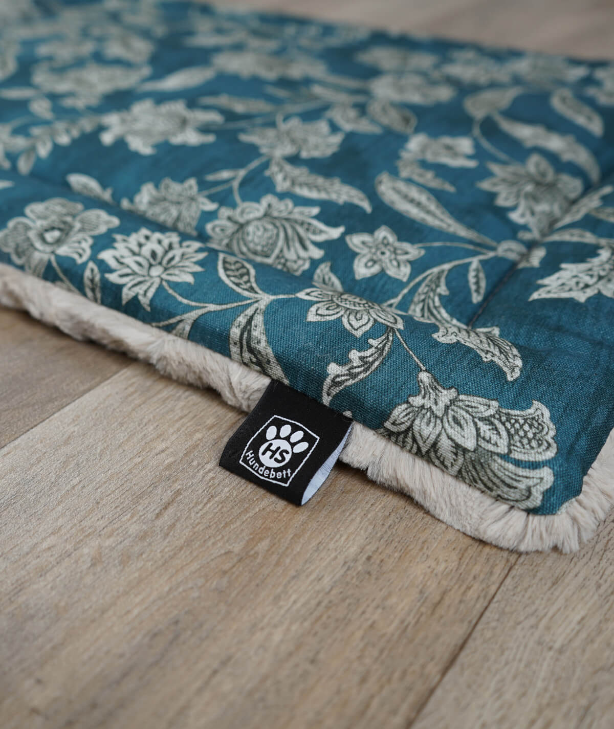 Cotton summer blanket with filling