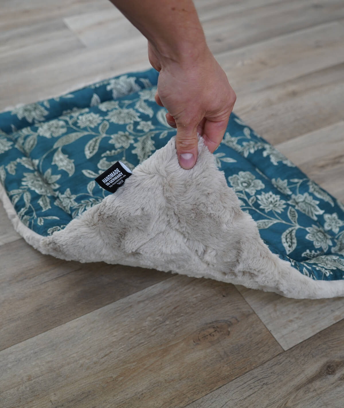 Cotton summer blanket with filling