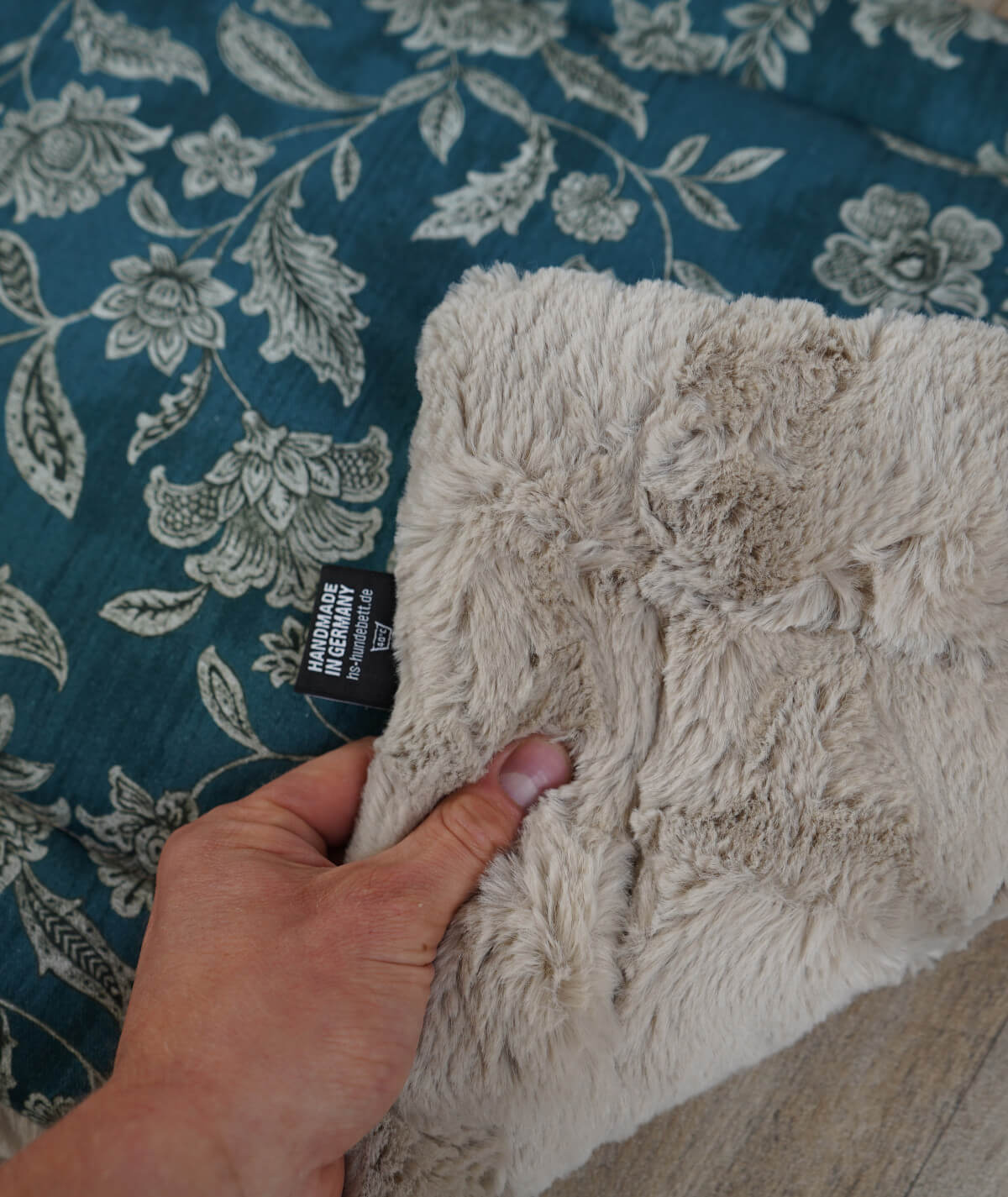 Cotton summer blanket with filling