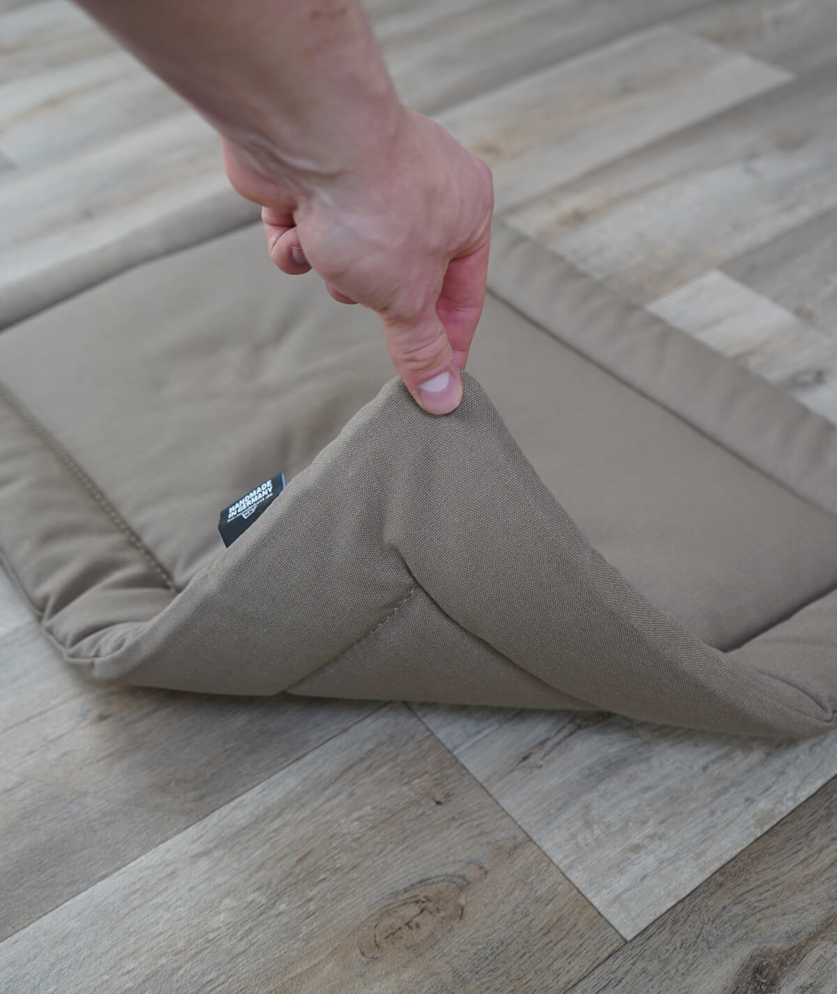 Dog blanket cord with filling
