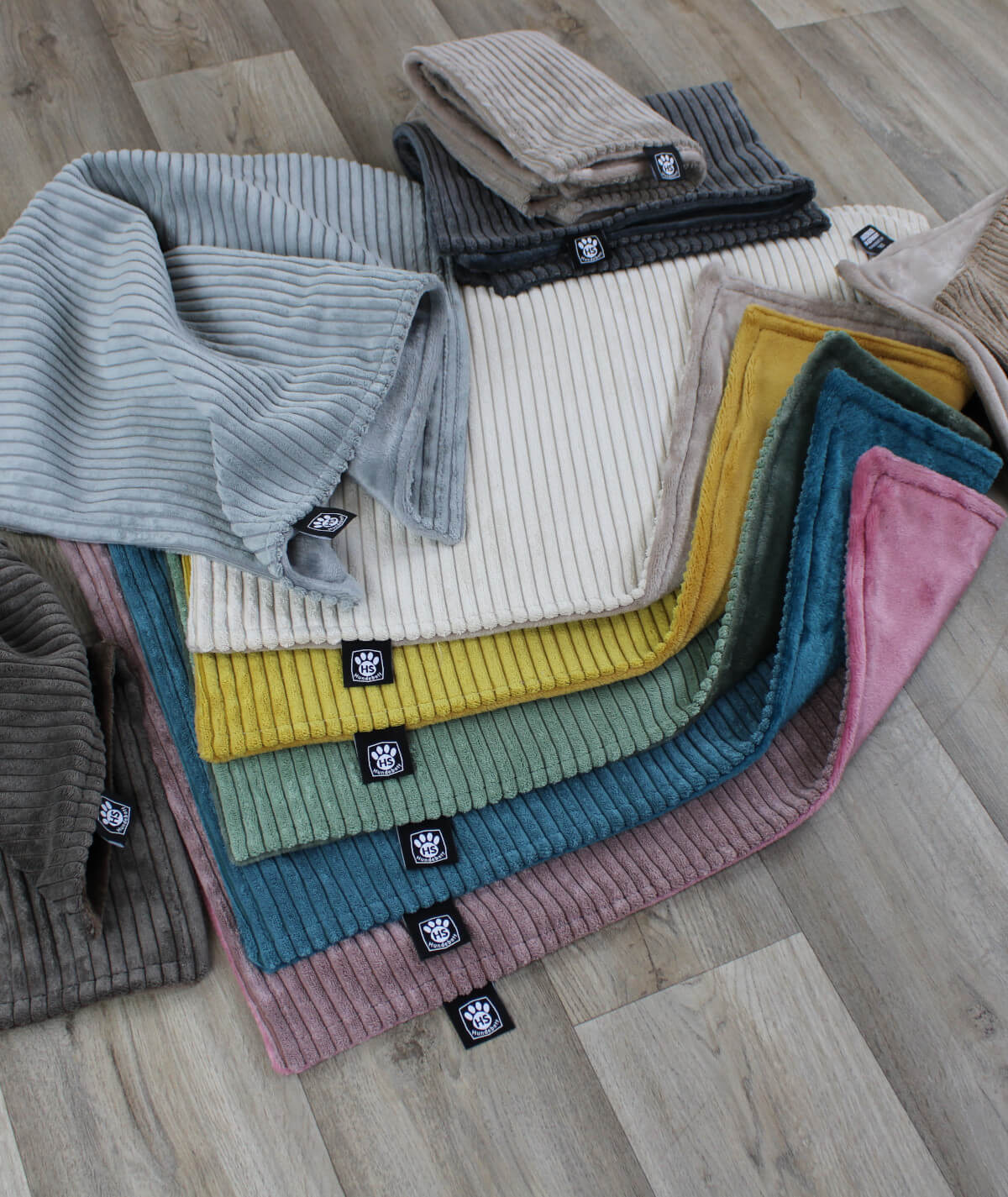 Hundedecke Cord ohne Füllung