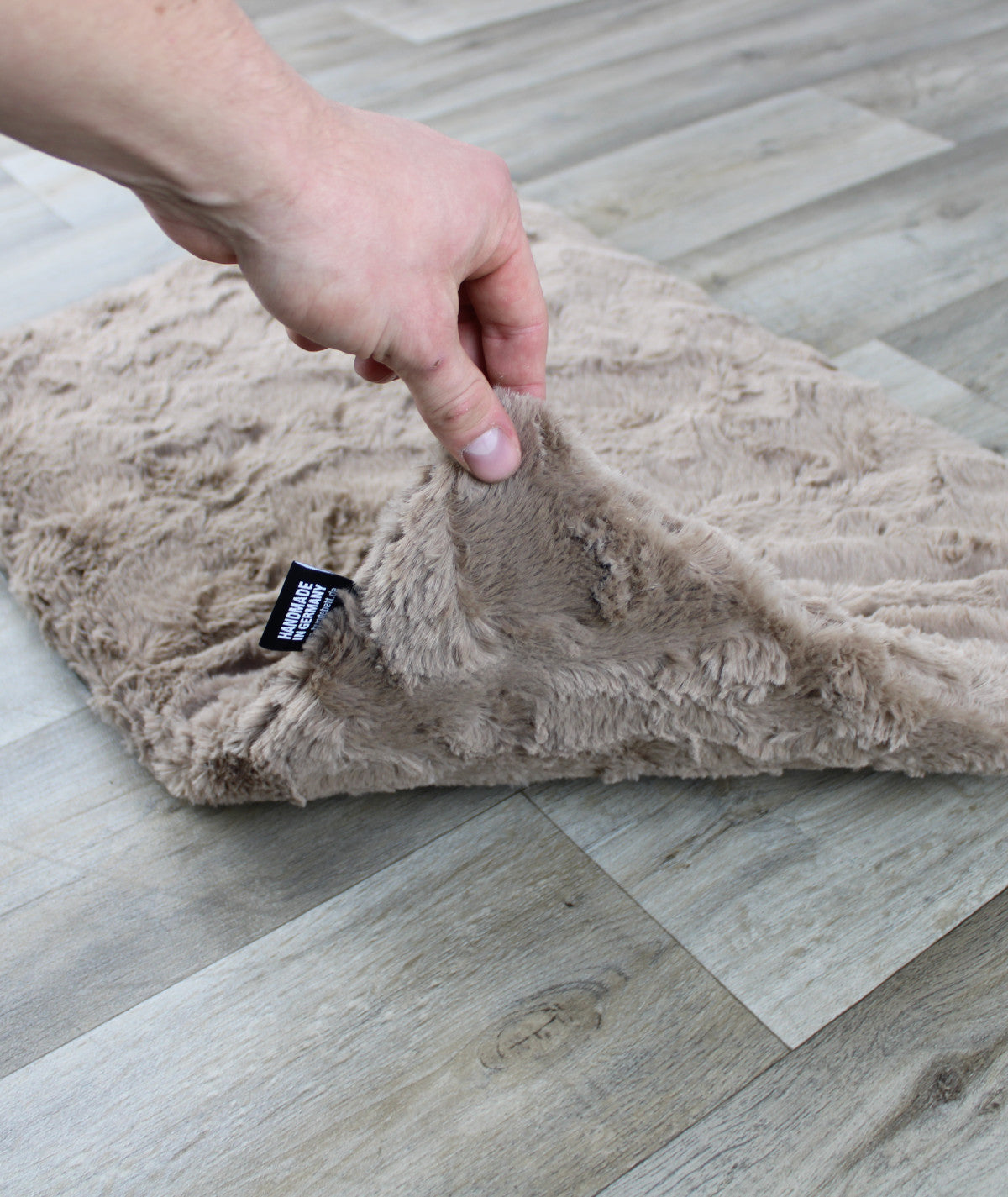Exclusive dog blanket with plain color filling