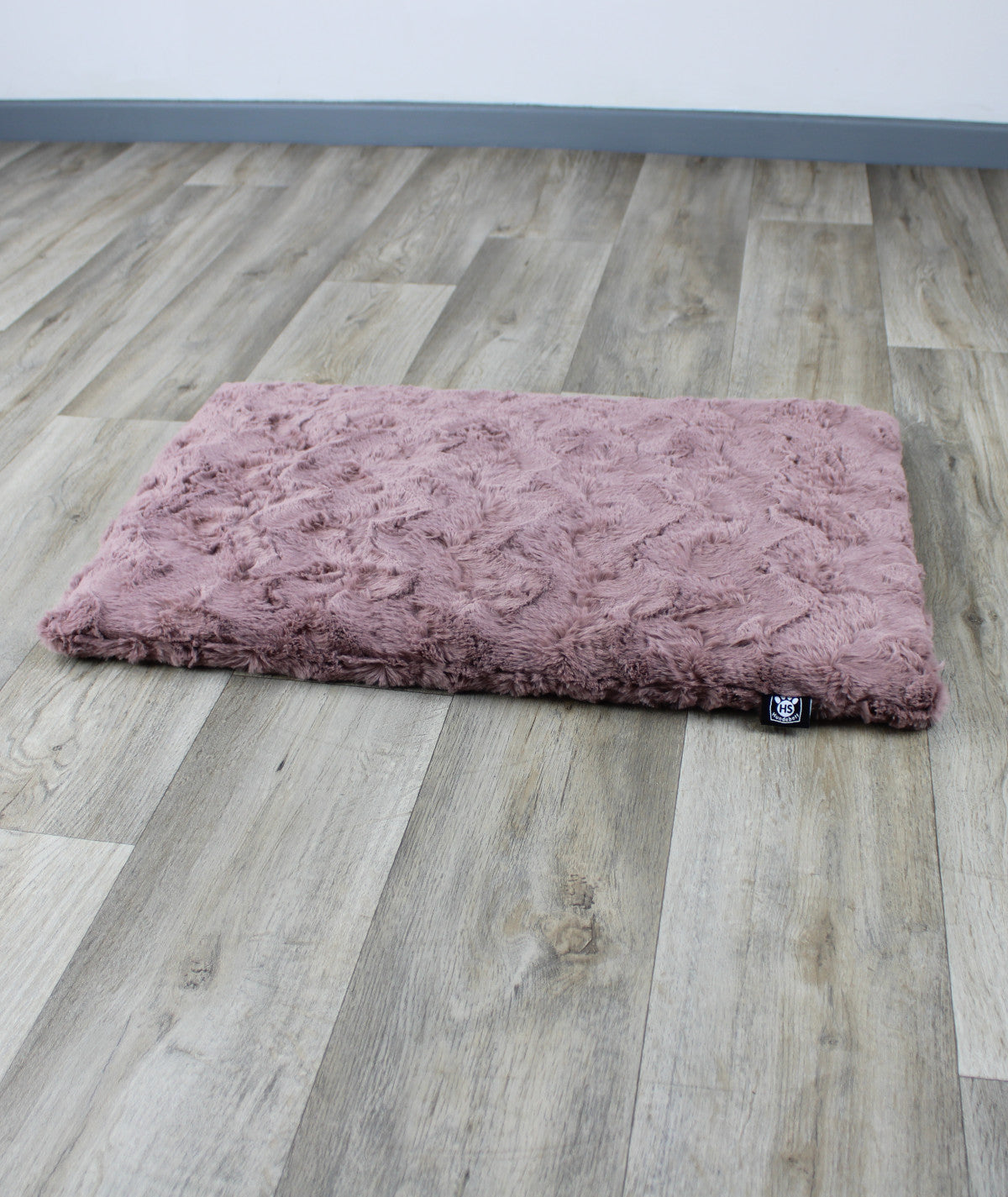 Exclusive dog blanket with plain color filling