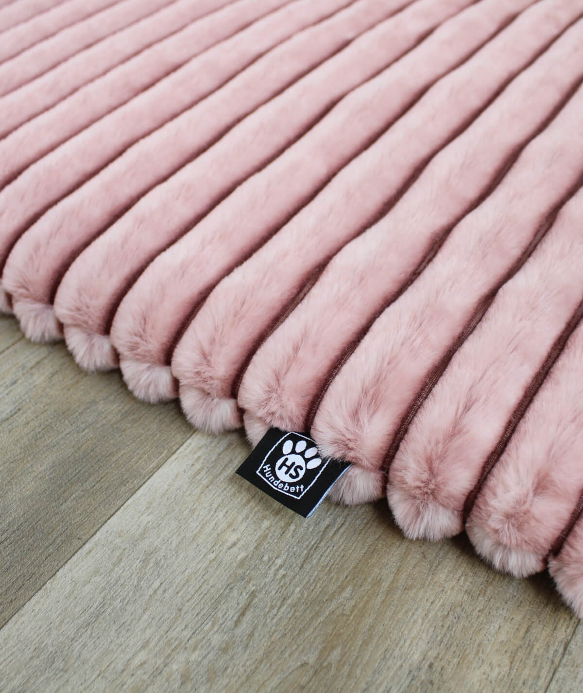 Hundedecke Exklusiv Stripes mit Füllung – weich, stilvoll & waschbar