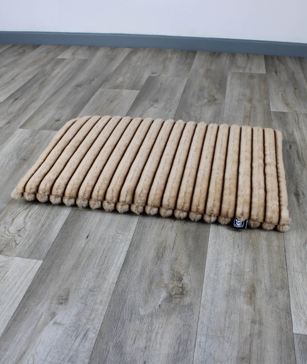 Hundedecke Exklusiv Stripes mit Füllung – weich, stilvoll & waschbar