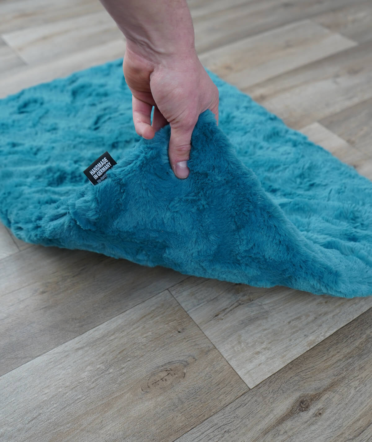 Exclusive dog blanket with plain color filling