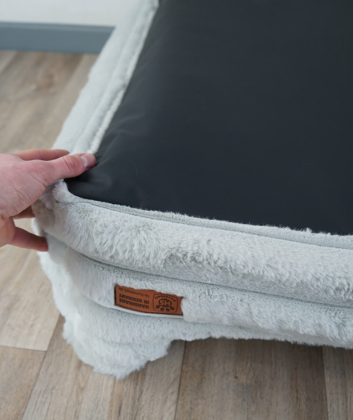 Hundebett Kuschelbett Deluxe High Exklusiv mit Einstieg orthopädisch