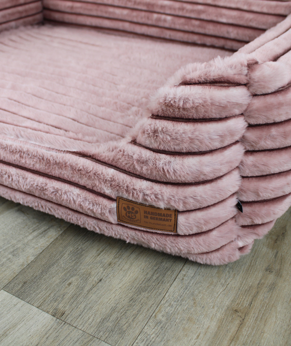 Hundebett Kuschelbett Deluxe Stripes mit Einstieg orthopädisch