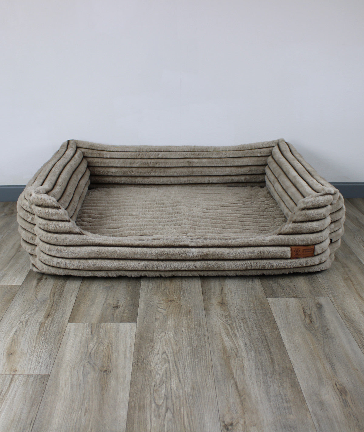 Hundebett Kuschelbett Deluxe Stripes mit Einstieg orthopädisch