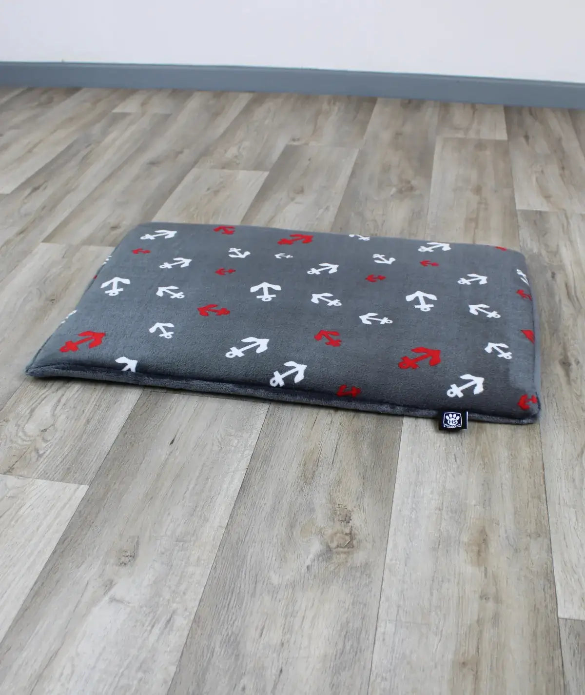 Hundedecke aus Motiv-Fleece mit Anti-Rutsch – weich, rutschfest & waschbar