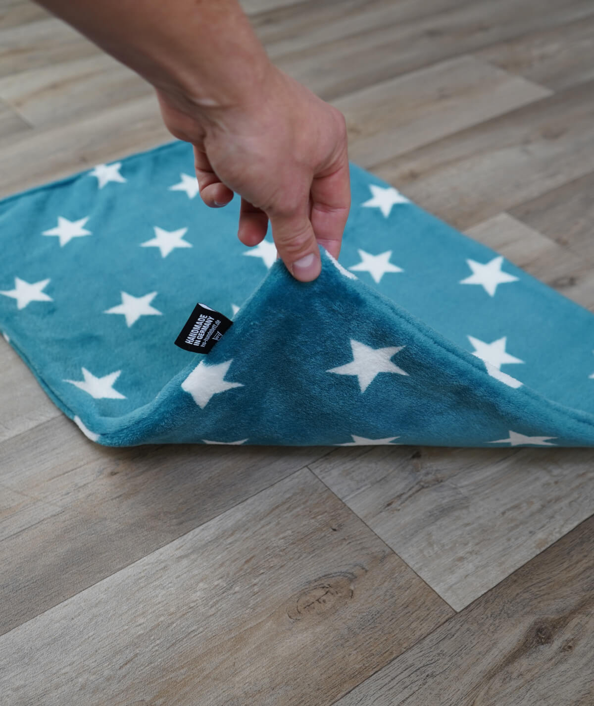 Hundedecke aus Motiv-Fleece ohne Füllung – weich, flexibel & waschbar