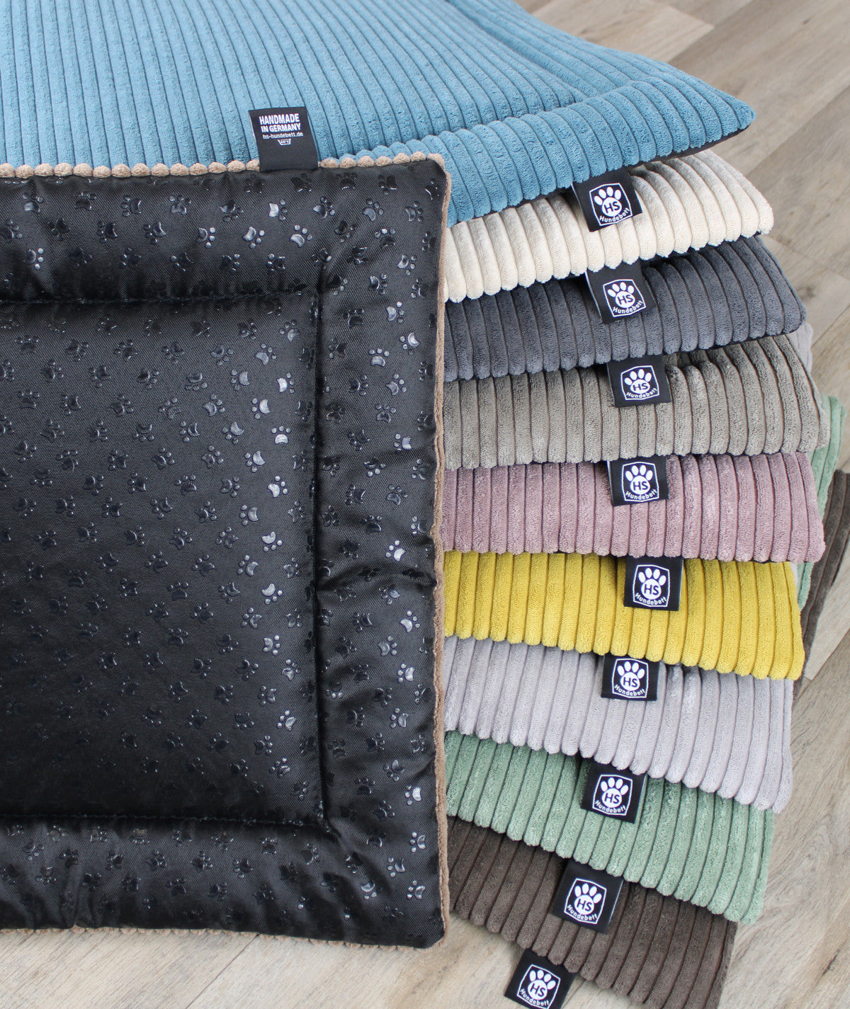 Hundedecke Cord mit Antirutsch und Füllung
