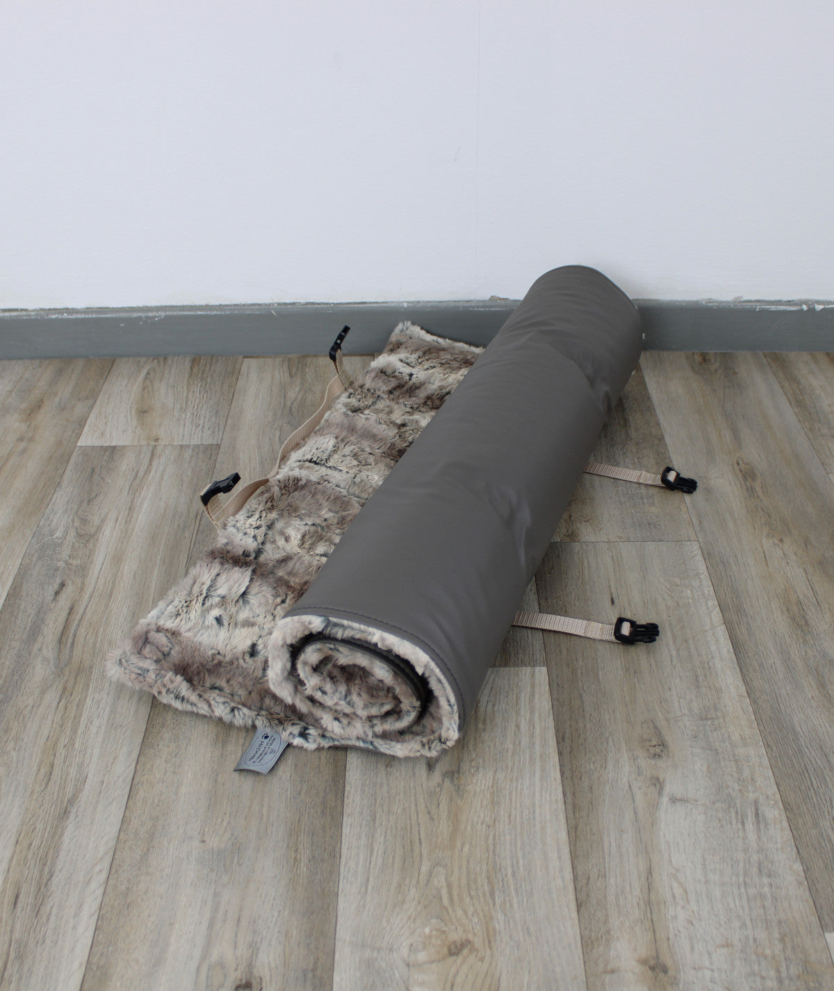 Rollbare Outdoor-Hundedecke für unterwegs
