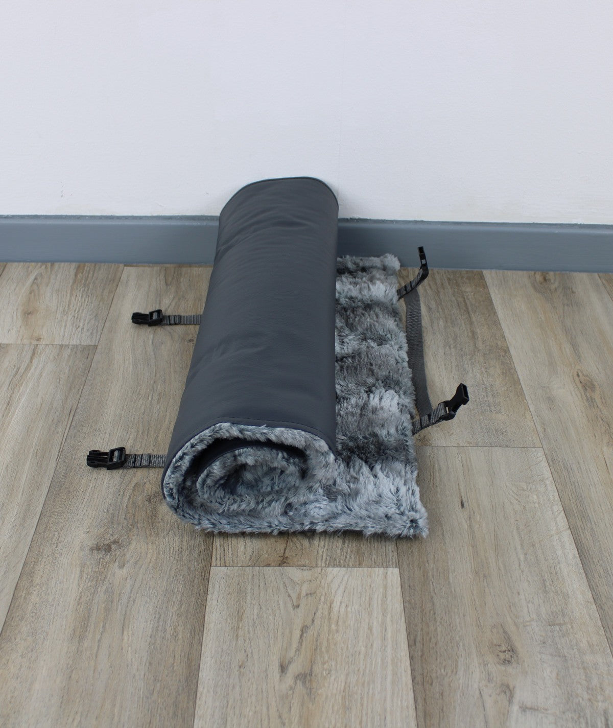 Rollbare Outdoor-Hundedecke für unterwegs