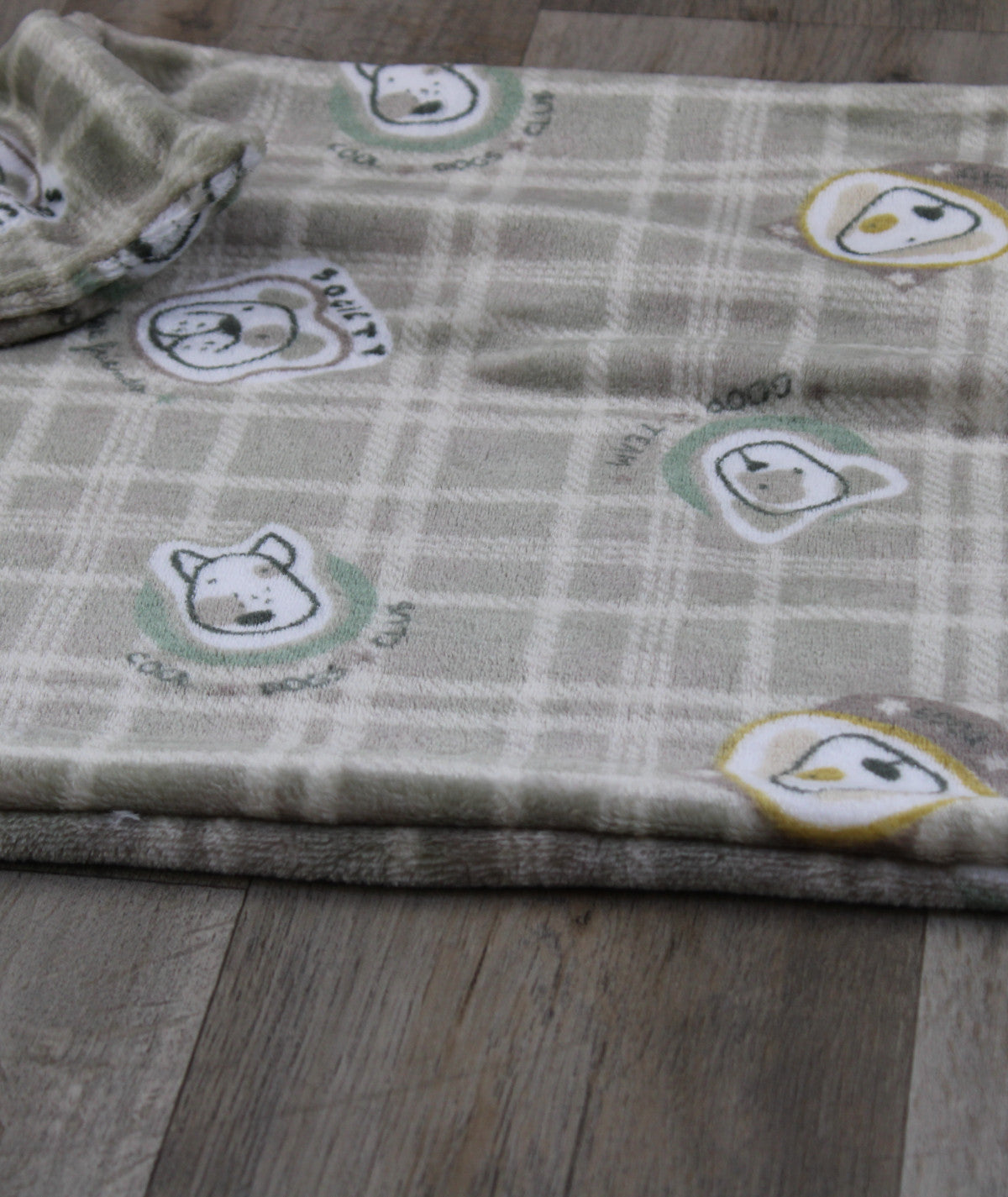 Hondendeken met diverse motieven zonder vulling