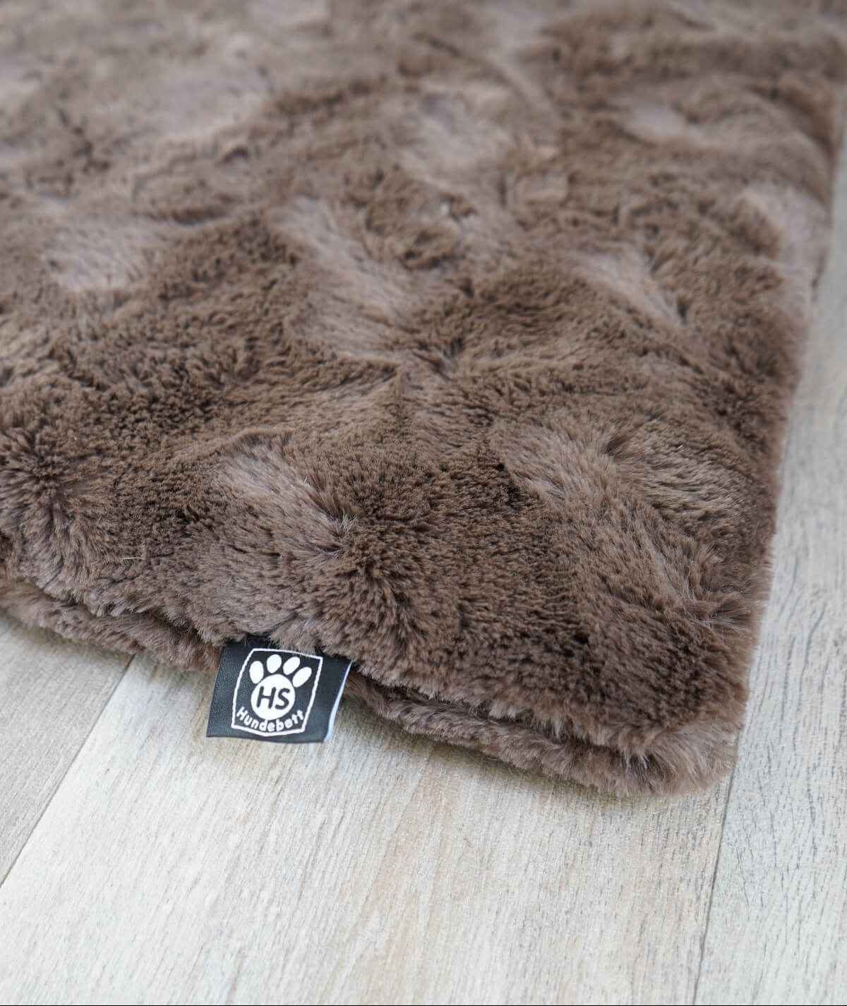 Exclusive dog blanket with plain color filling