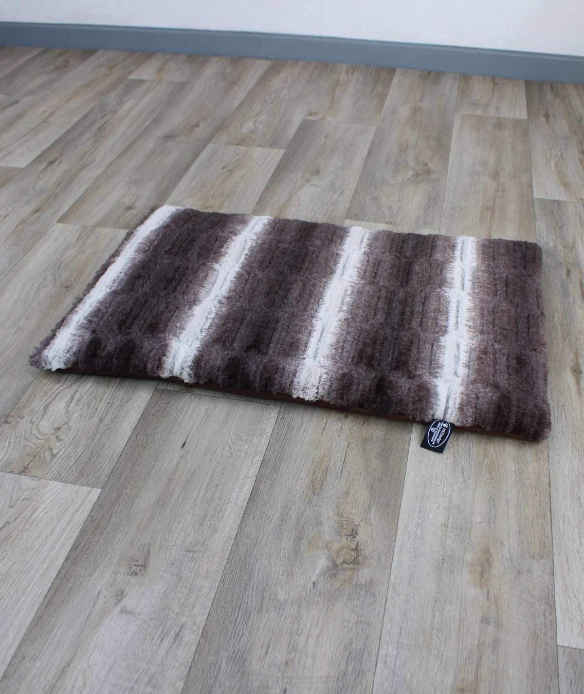 Exklusivdecke mit Füllung und Antirutsch - 75x115cm - Taupe